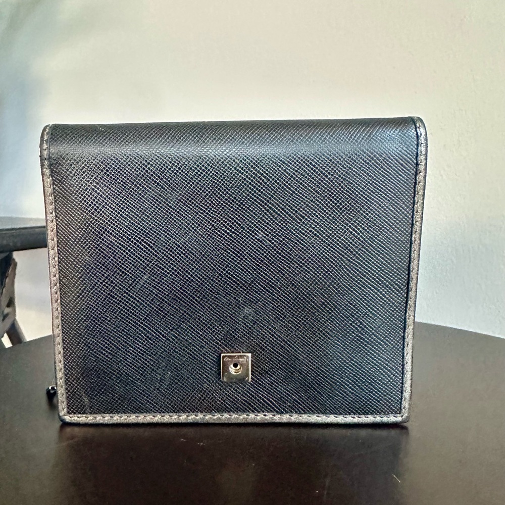 Ferragamo Compact Bifold Wallet – Black / Silver Metallic with Box - Picture 2 of 16